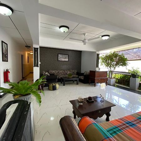 Beach Walk Hotel อูนาวาตูนา ภายนอก รูปภาพ