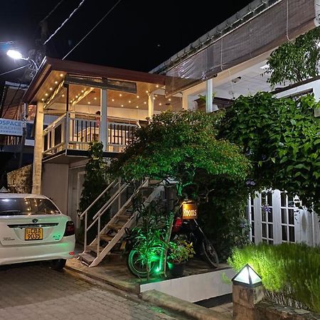 Beach Walk Hotel อูนาวาตูนา ภายนอก รูปภาพ