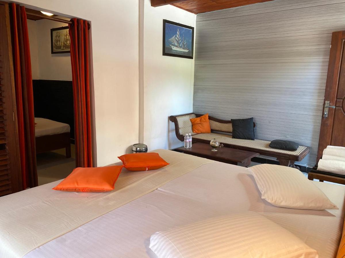 Beach Walk Hotel อูนาวาตูนา ภายนอก รูปภาพ
